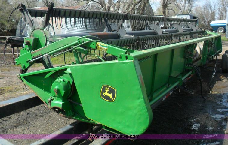 image for item C1111 1989 John Deere 930 rigid header