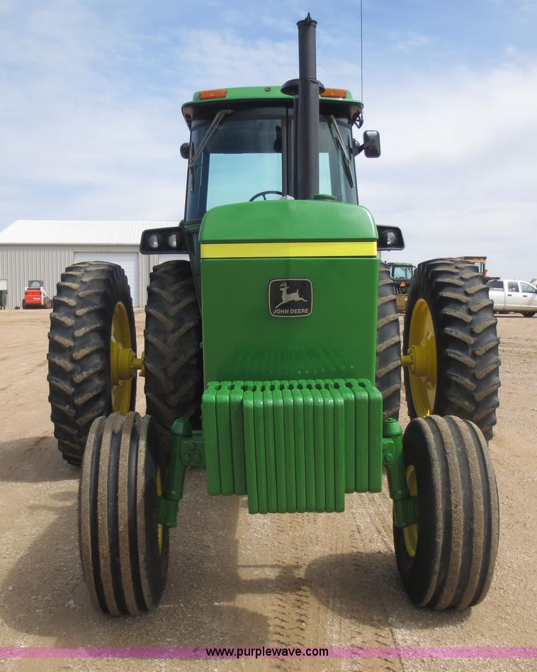 image for item D5842 1979 John Deere 4640 tractor