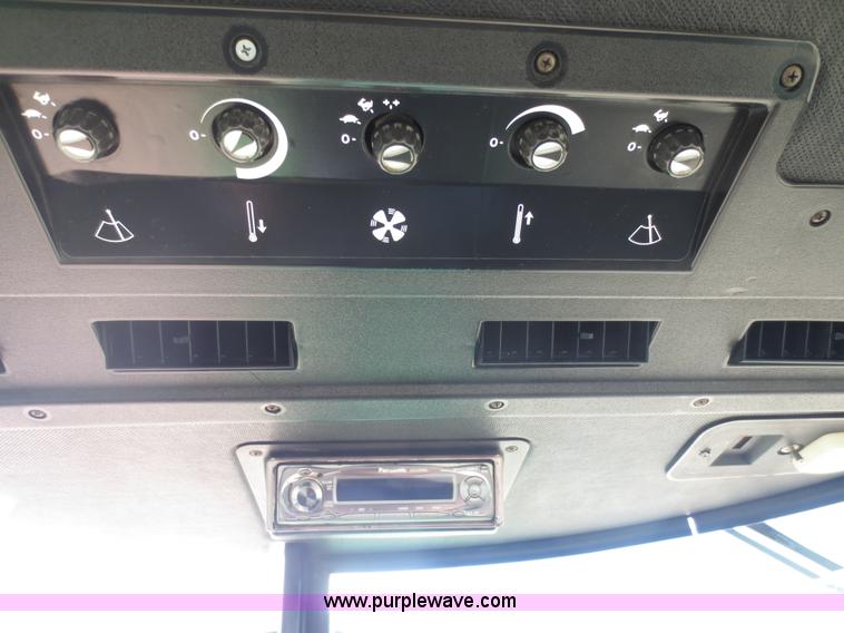 image for item D5842 1979 John Deere 4640 tractor