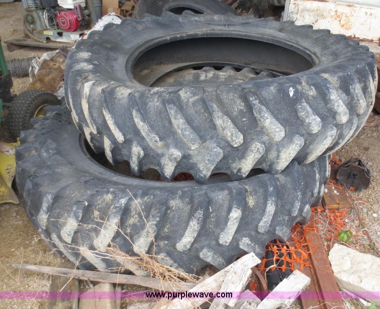 image for item D5842 1979 John Deere 4640 tractor