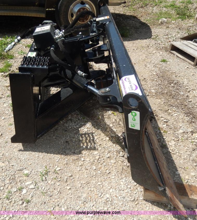 image for item D8070 Caterpillar 8' blade