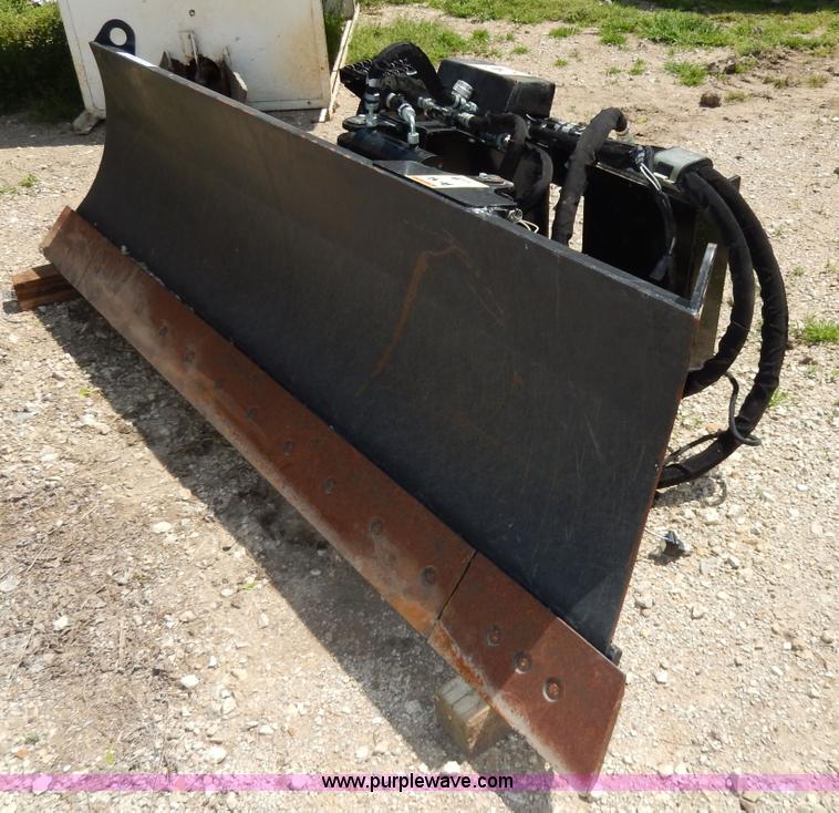 image for item D8070 Caterpillar 8' blade