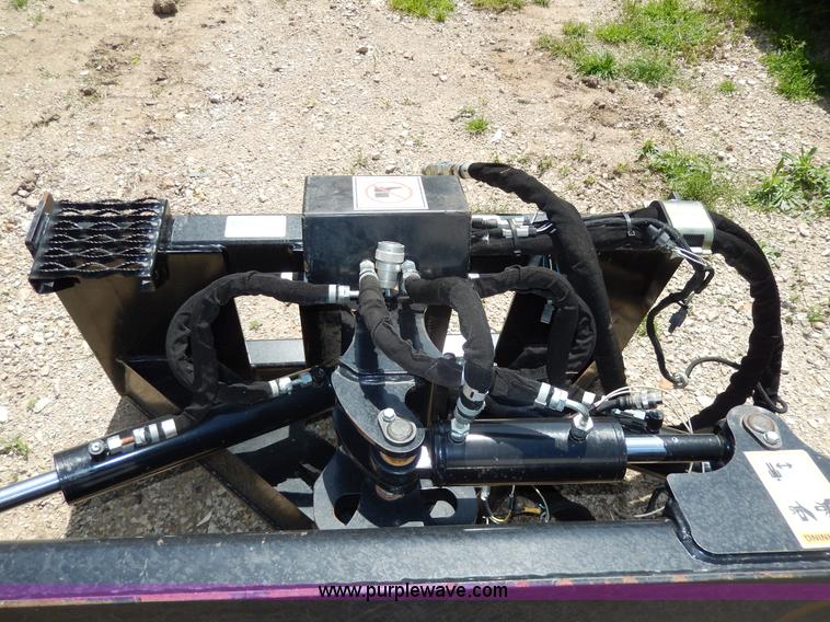 image for item D8070 Caterpillar 8' blade