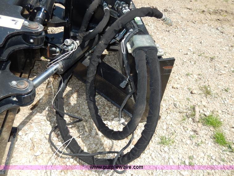 image for item D8070 Caterpillar 8' blade