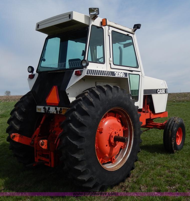 image for item D8135 Case 2090 tractor