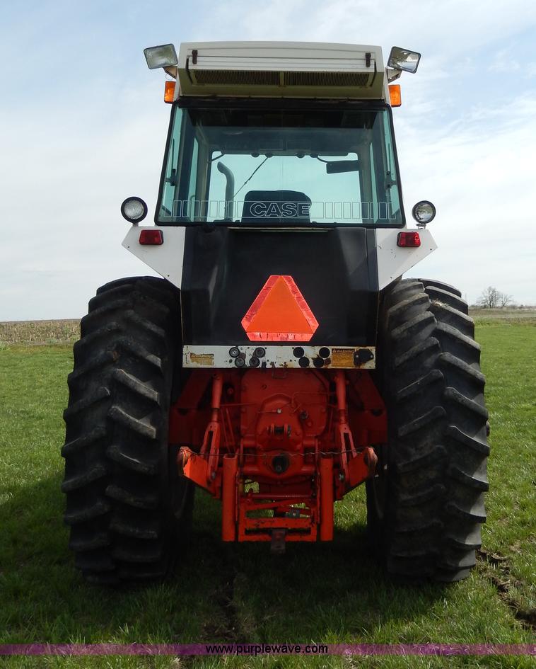 image for item D8135 Case 2090 tractor