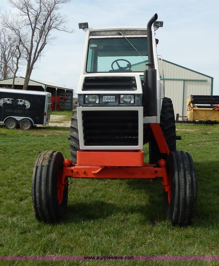 image for item D8135 Case 2090 tractor