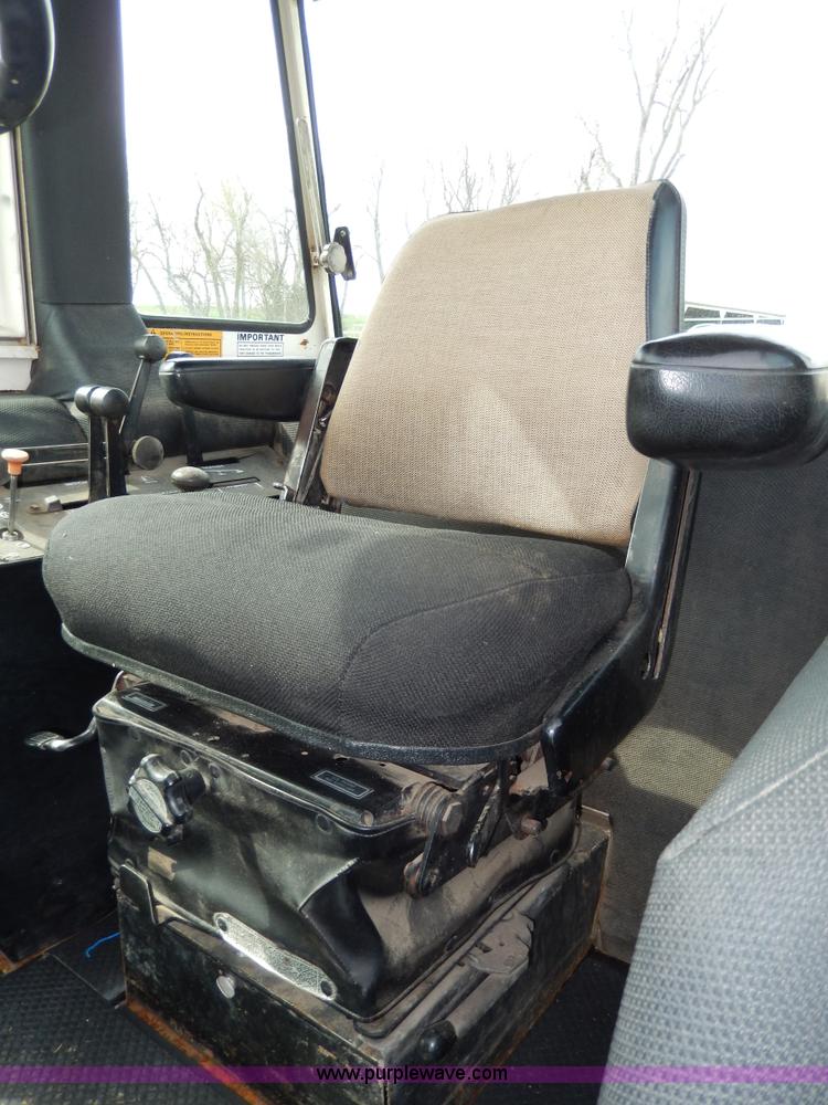 image for item D8135 Case 2090 tractor