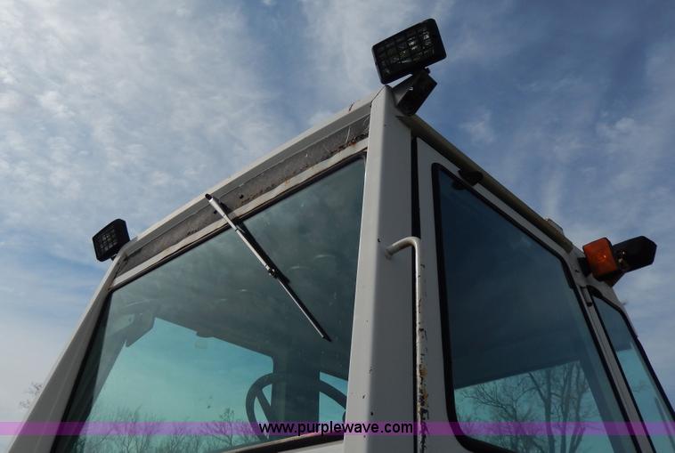 image for item D8135 Case 2090 tractor