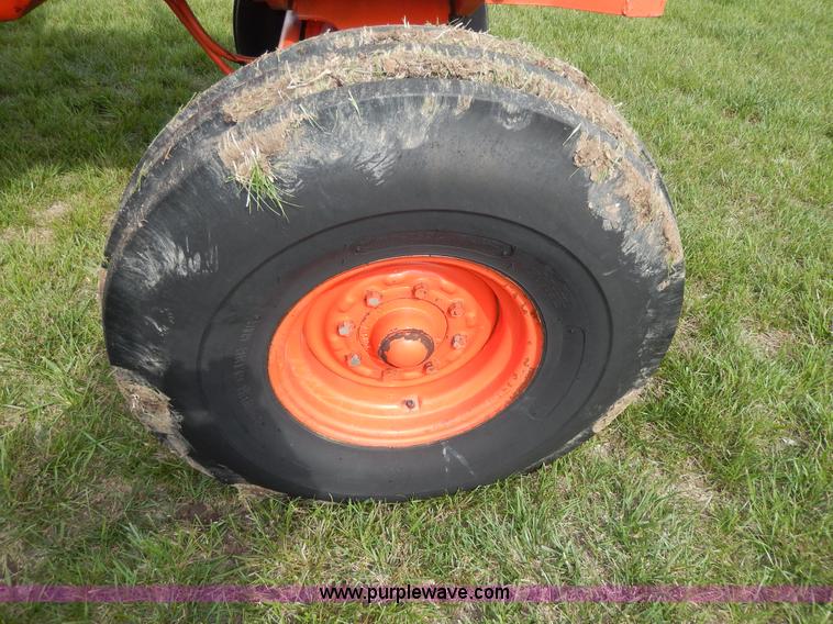 image for item D8135 Case 2090 tractor