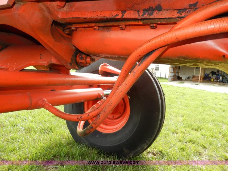 image for item D8135 Case 2090 tractor