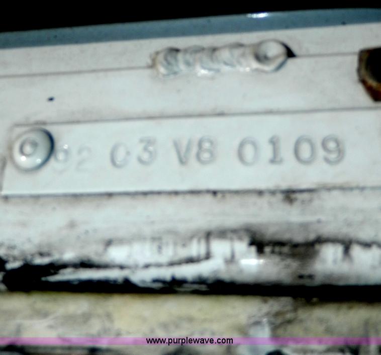 image for item D8157 1992 White Gmc semi truck