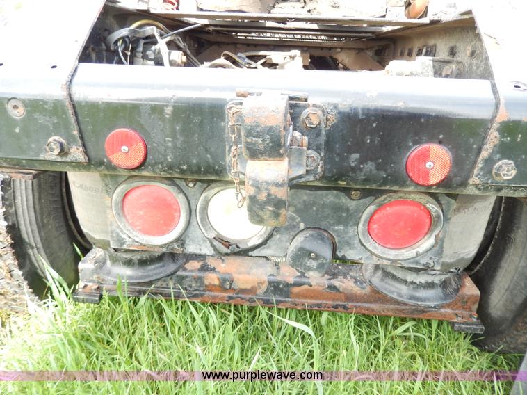 image for item D8157 1992 White Gmc semi truck