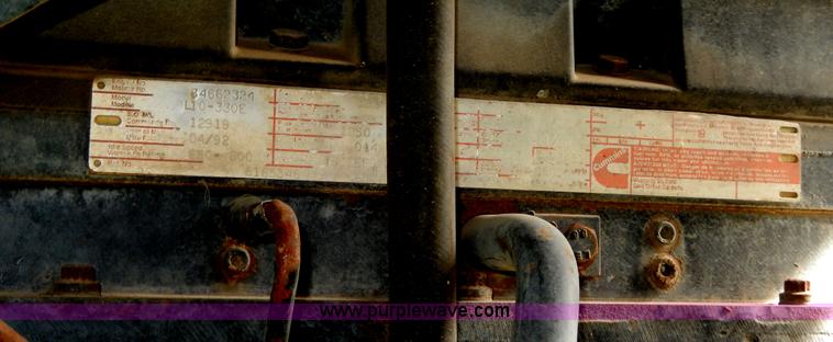 image for item D8157 1992 White Gmc semi truck