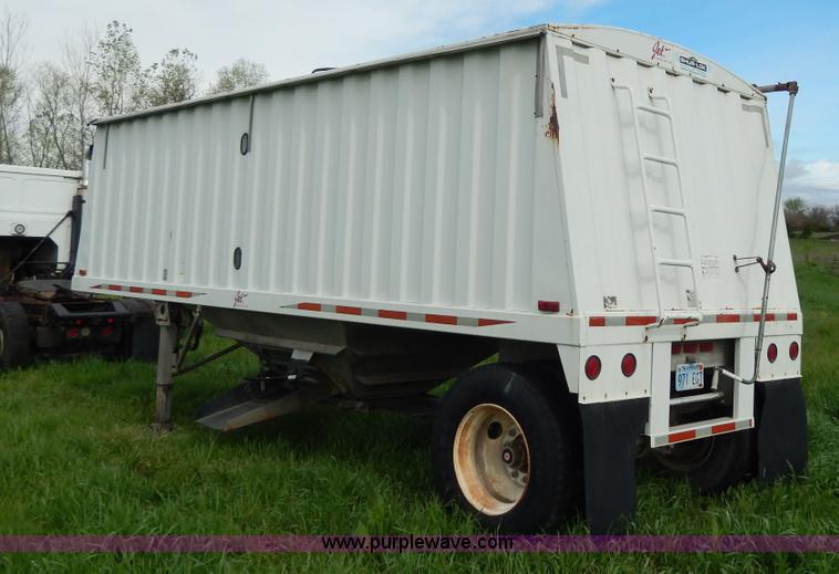 image for item D8158 1996 Jet grain trailer