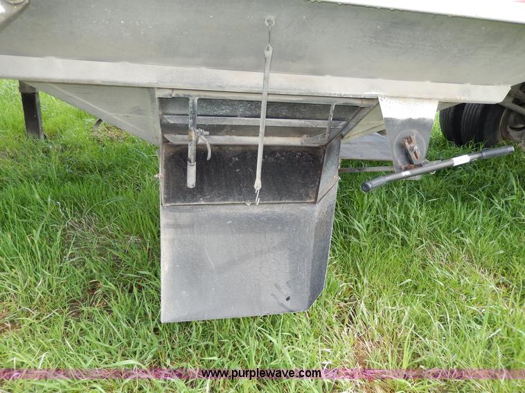 image for item D8158 1996 Jet grain trailer