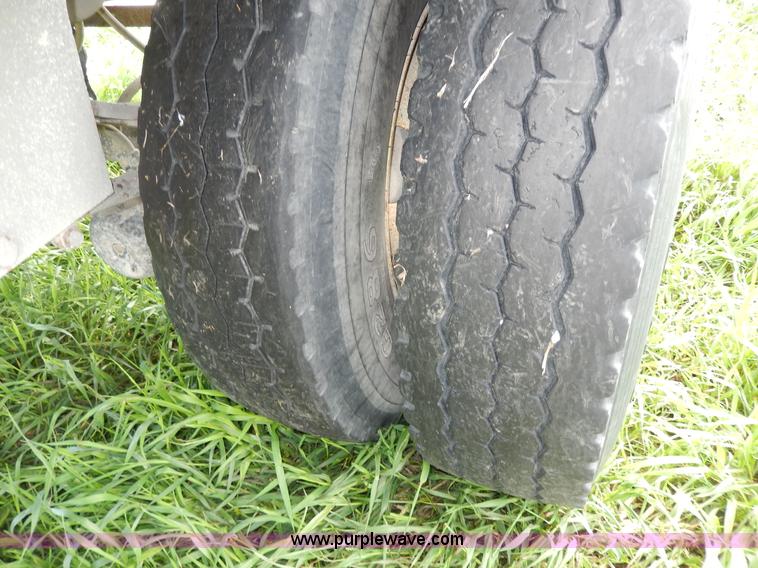 image for item D8158 1996 Jet grain trailer