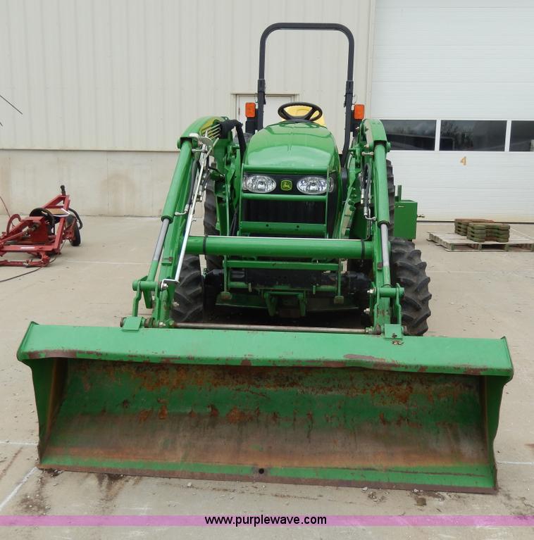 image for item D8164 John Deere 4720 tractor