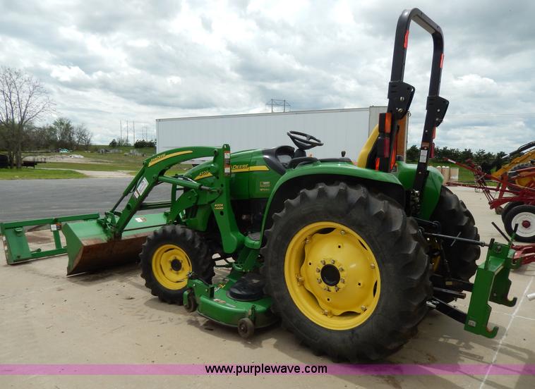 image for item D8164 John Deere 4720 tractor