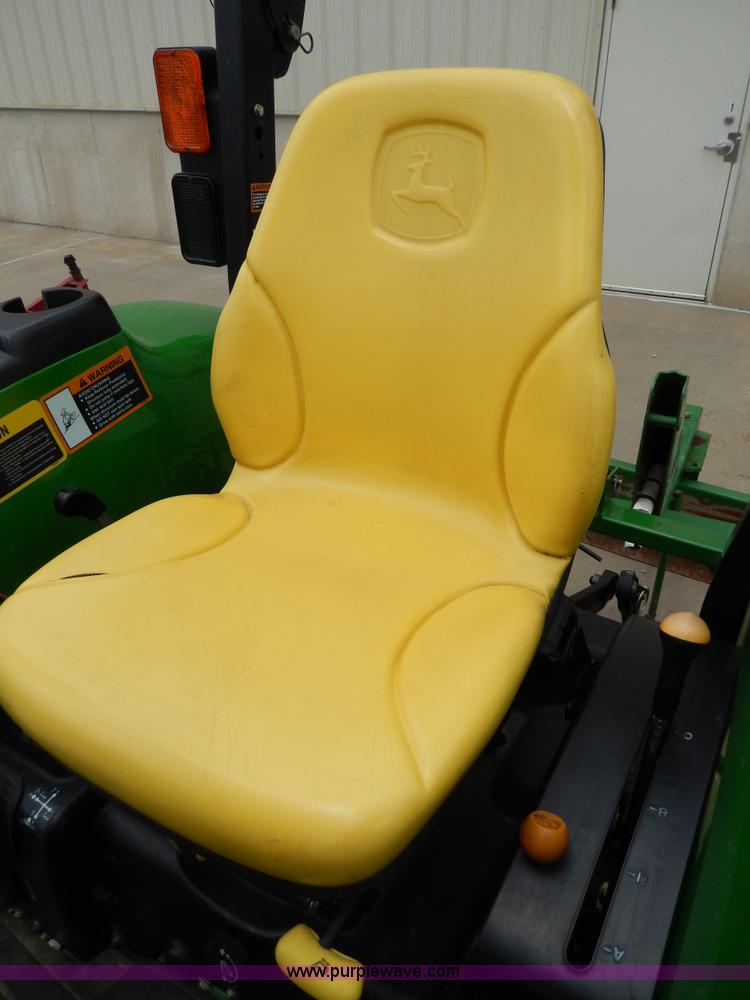 image for item D8164 John Deere 4720 tractor