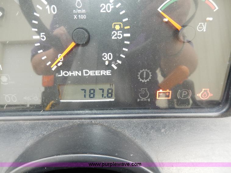 image for item D8164 John Deere 4720 tractor