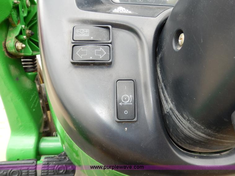 image for item D8164 John Deere 4720 tractor