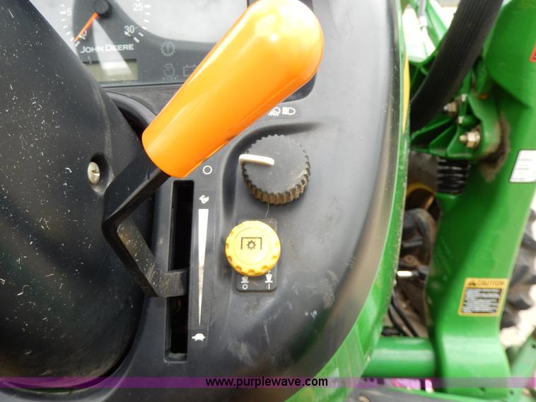 image for item D8164 John Deere 4720 tractor