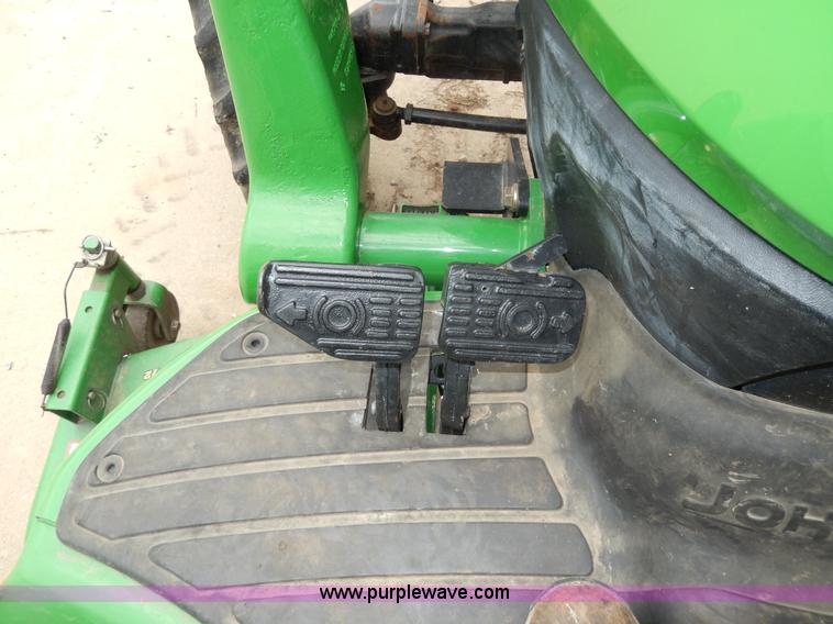 image for item D8164 John Deere 4720 tractor