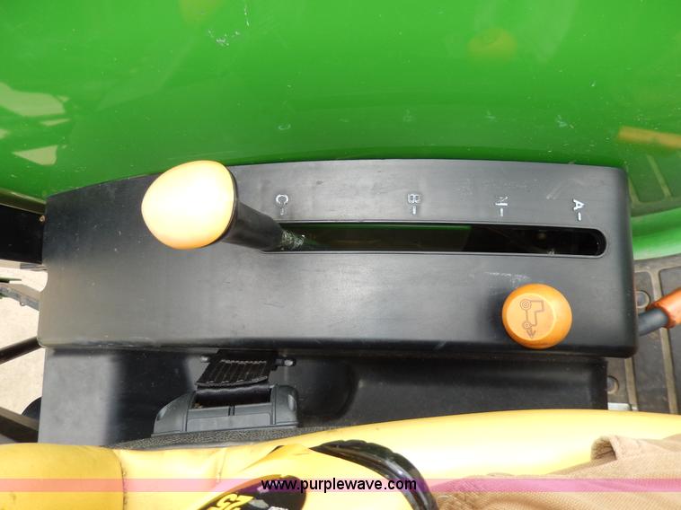 image for item D8164 John Deere 4720 tractor