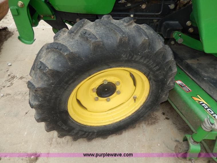 image for item D8164 John Deere 4720 tractor