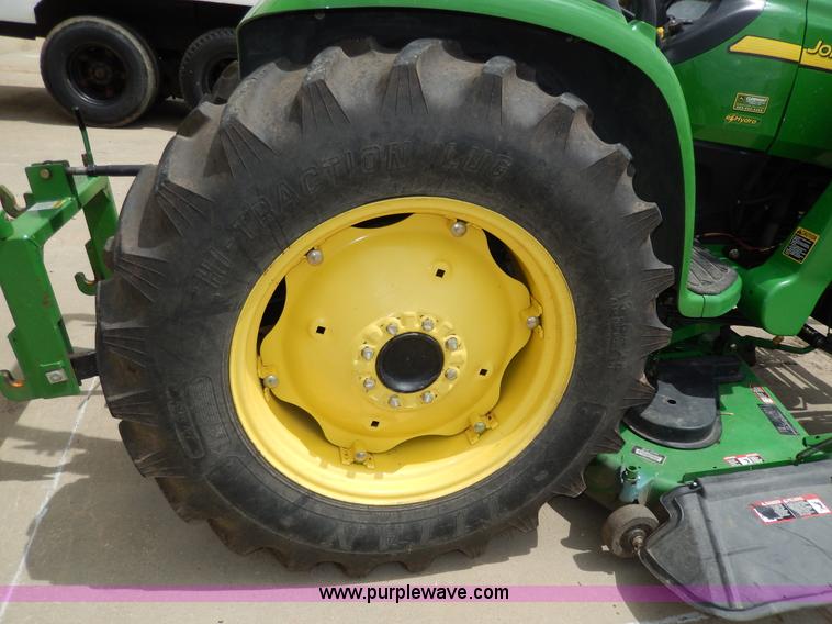 image for item D8164 John Deere 4720 tractor