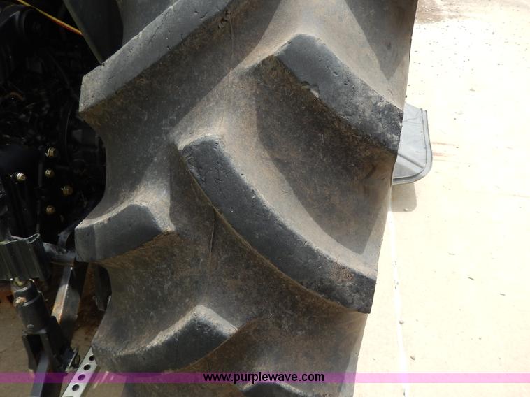 image for item D8164 John Deere 4720 tractor