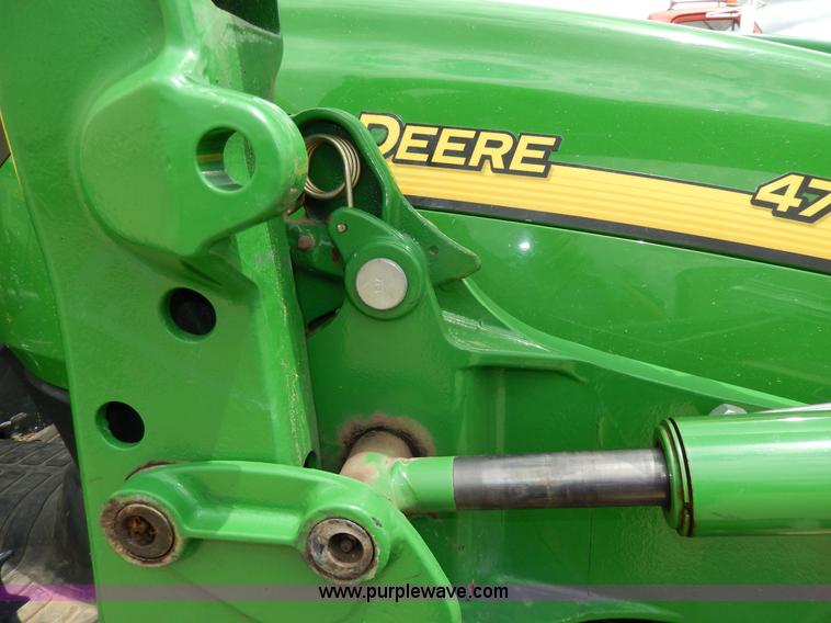 image for item D8164 John Deere 4720 tractor
