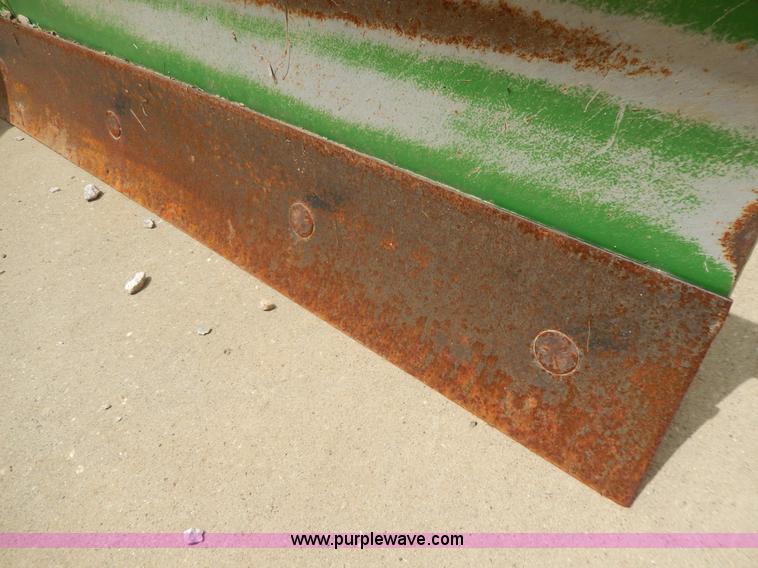 image for item D8164 John Deere 4720 tractor