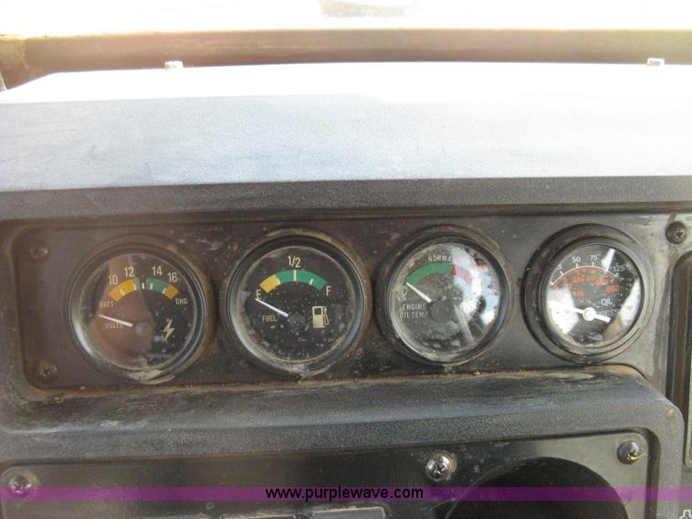 image for item D8302 1989 Deutz Allis 9170 MFWD tractor