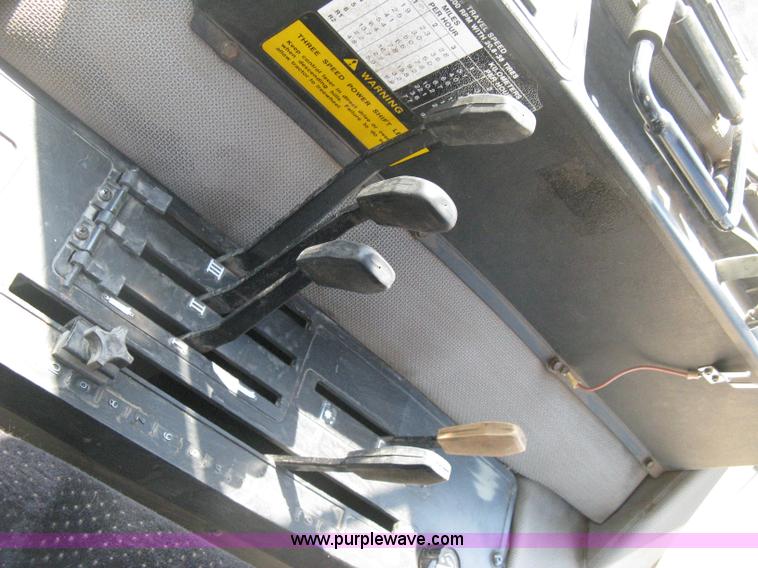 image for item D8302 1989 Deutz Allis 9170 MFWD tractor