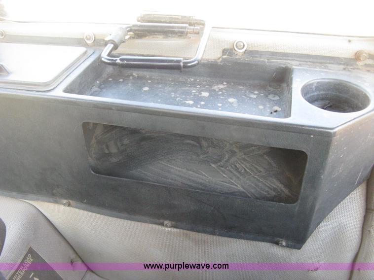 image for item D8302 1989 Deutz Allis 9170 MFWD tractor