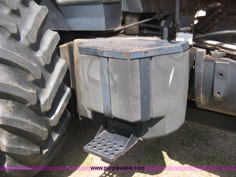 image for item D8302 1989 Deutz Allis 9170 MFWD tractor