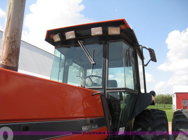 image for item D8302 1989 Deutz Allis 9170 MFWD tractor