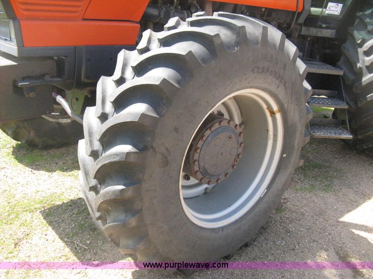 image for item D8302 1989 Deutz Allis 9170 MFWD tractor