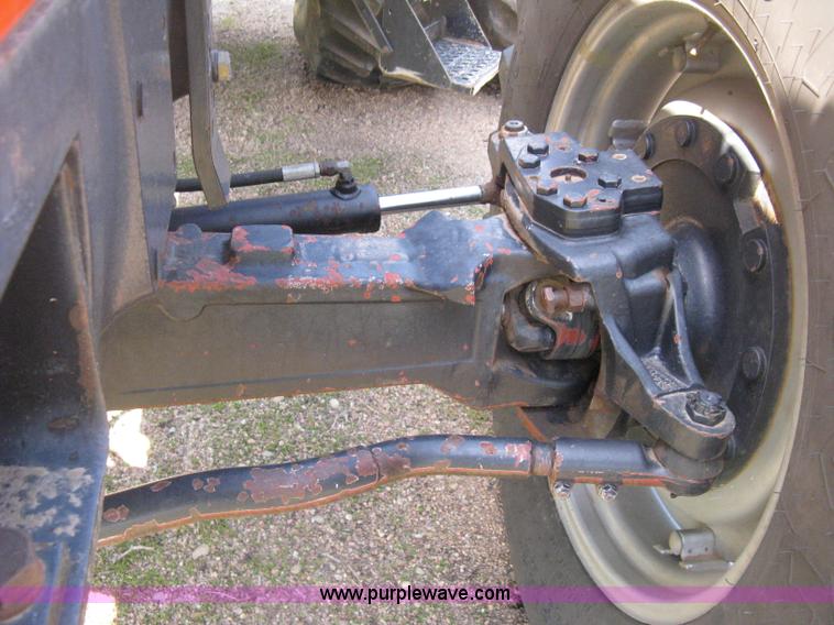 image for item D8302 1989 Deutz Allis 9170 MFWD tractor