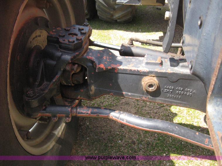 image for item D8302 1989 Deutz Allis 9170 MFWD tractor