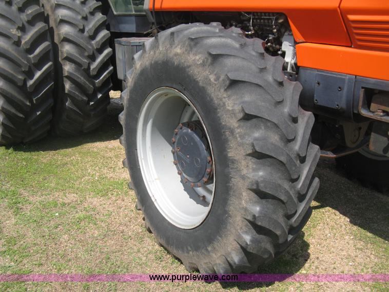 image for item D8302 1989 Deutz Allis 9170 MFWD tractor