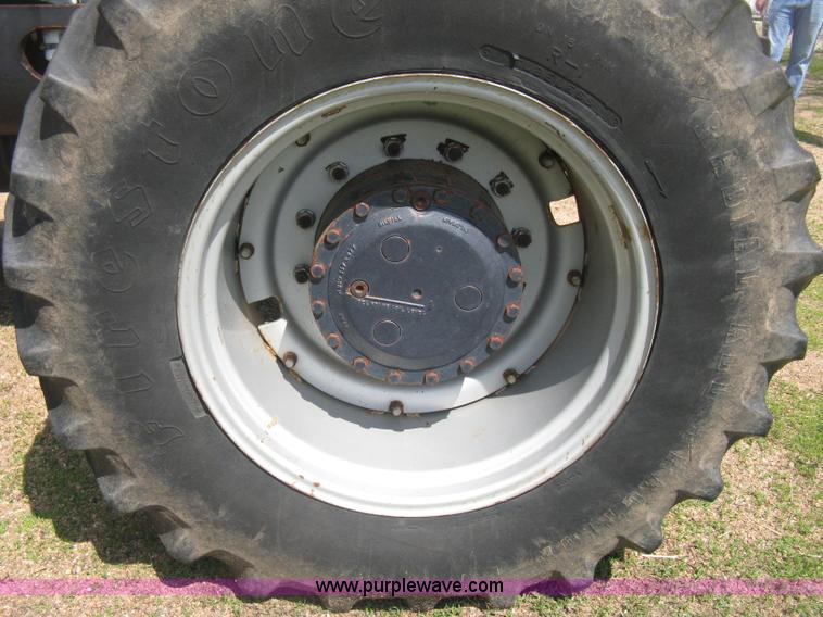 image for item D8302 1989 Deutz Allis 9170 MFWD tractor