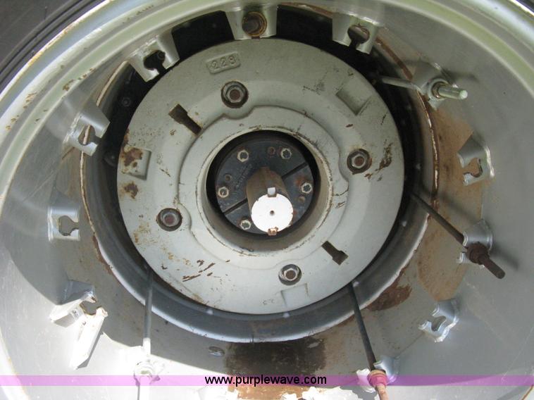 image for item D8302 1989 Deutz Allis 9170 MFWD tractor