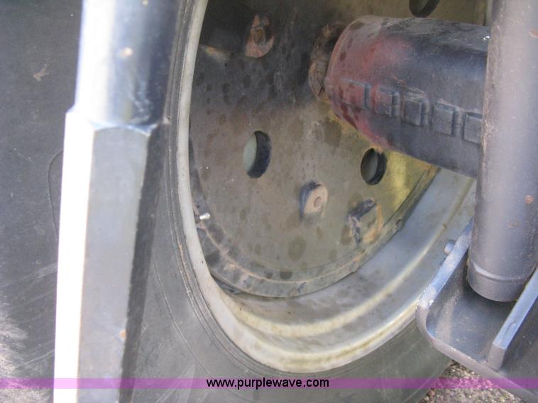 image for item D8302 1989 Deutz Allis 9170 MFWD tractor