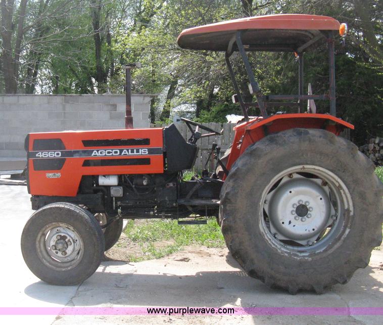 image for item D8303 1993 AGCO Allis 4660 tractor