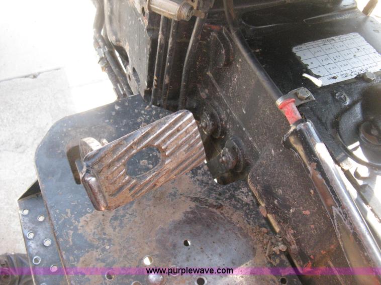 image for item D8303 1993 AGCO Allis 4660 tractor