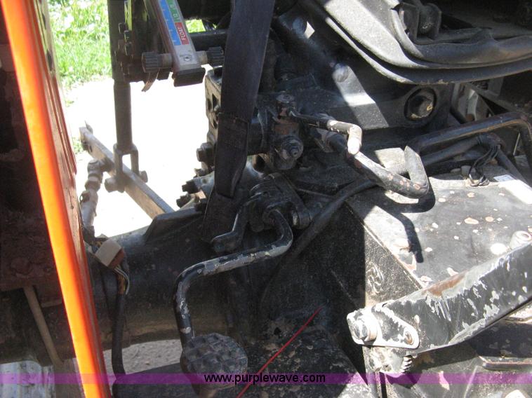 image for item D8303 1993 AGCO Allis 4660 tractor