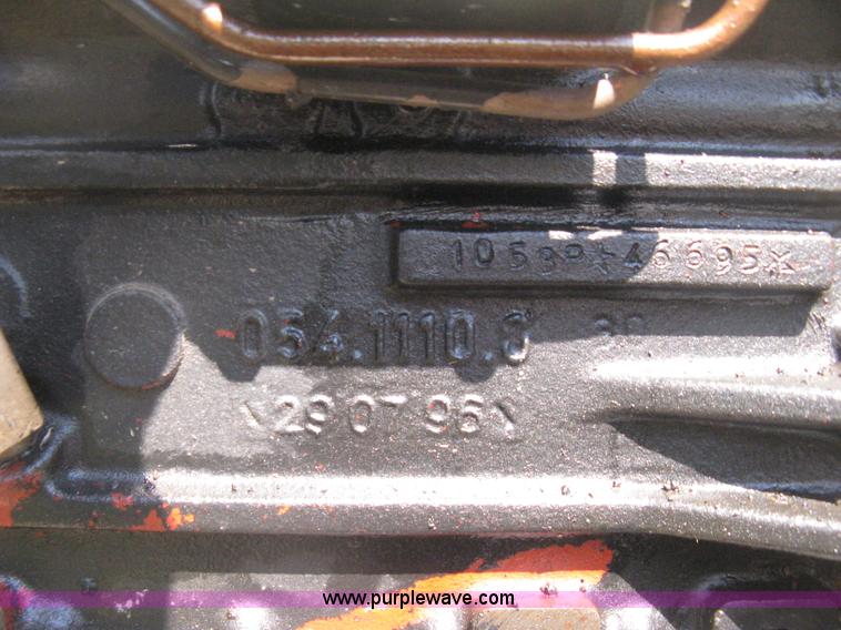 image for item D8303 1993 AGCO Allis 4660 tractor